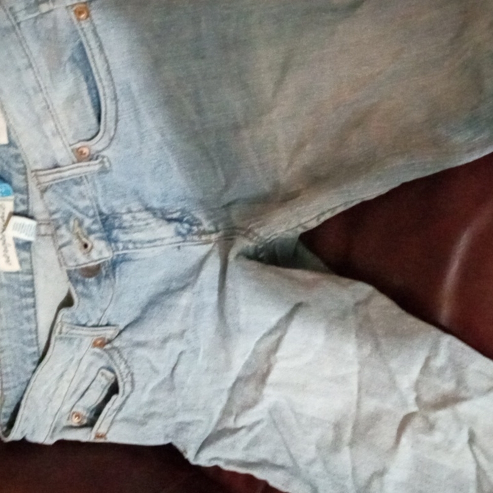 Woman's Aeropostale blue jeans. Size5/6